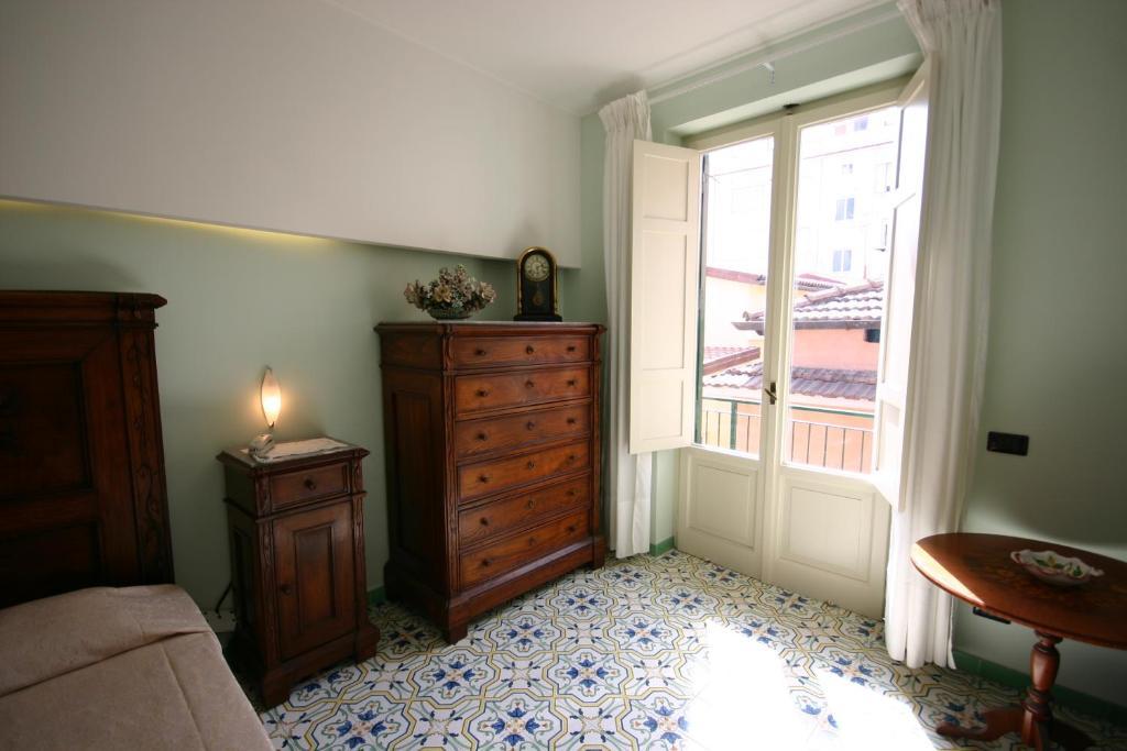 Sorrento Inn Guesthouse מראה חיצוני תמונה