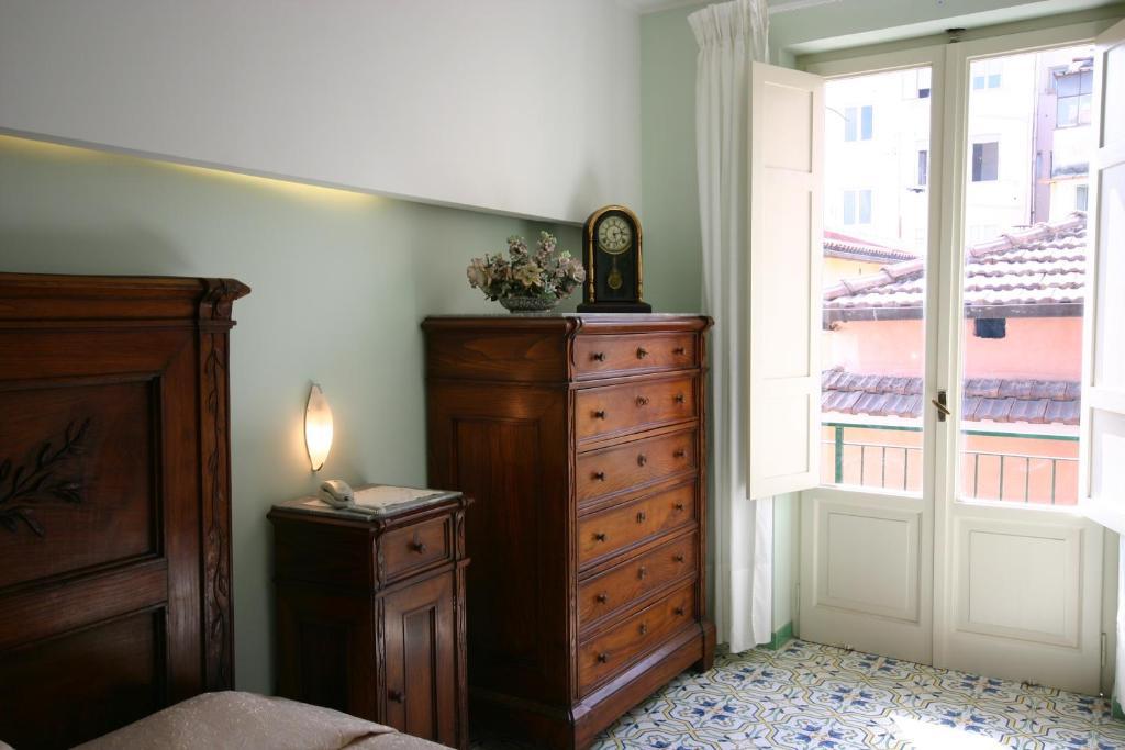 Sorrento Inn Guesthouse מראה חיצוני תמונה